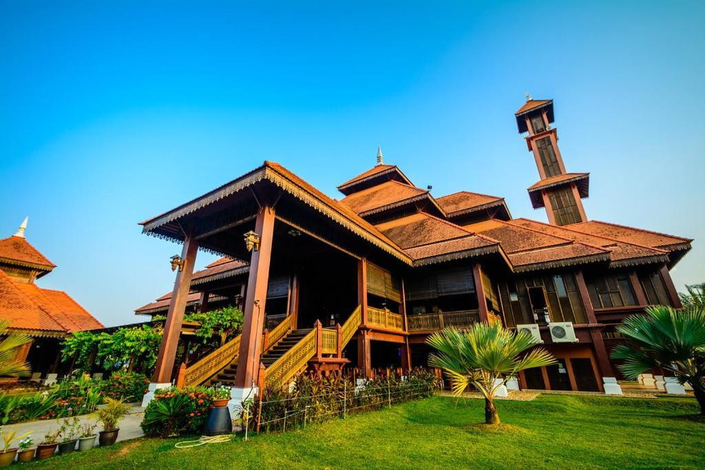 Besut Guesthouse Kampung Kuala Besut Exterior foto