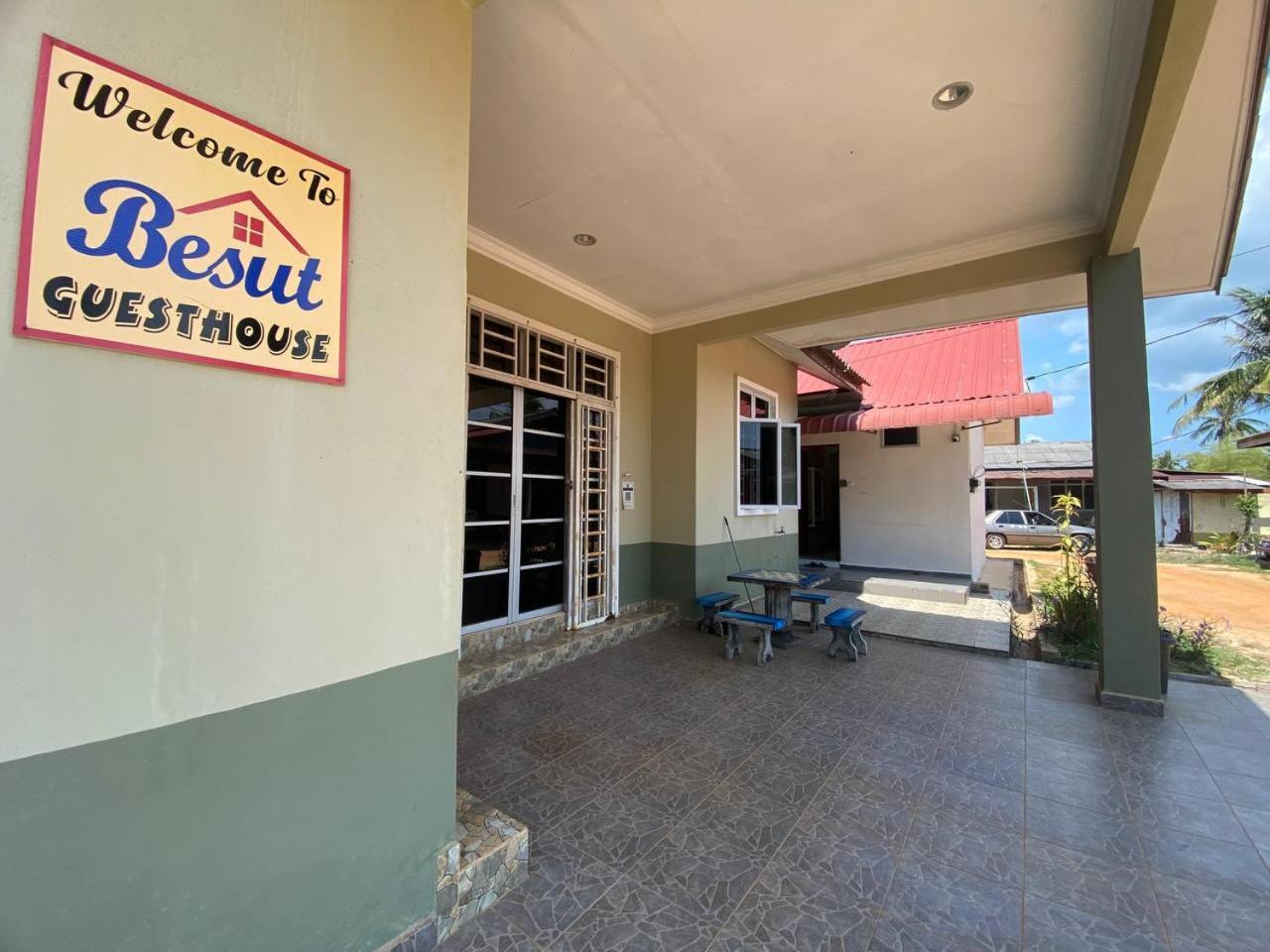 Besut Guesthouse Kampung Kuala Besut Exterior foto