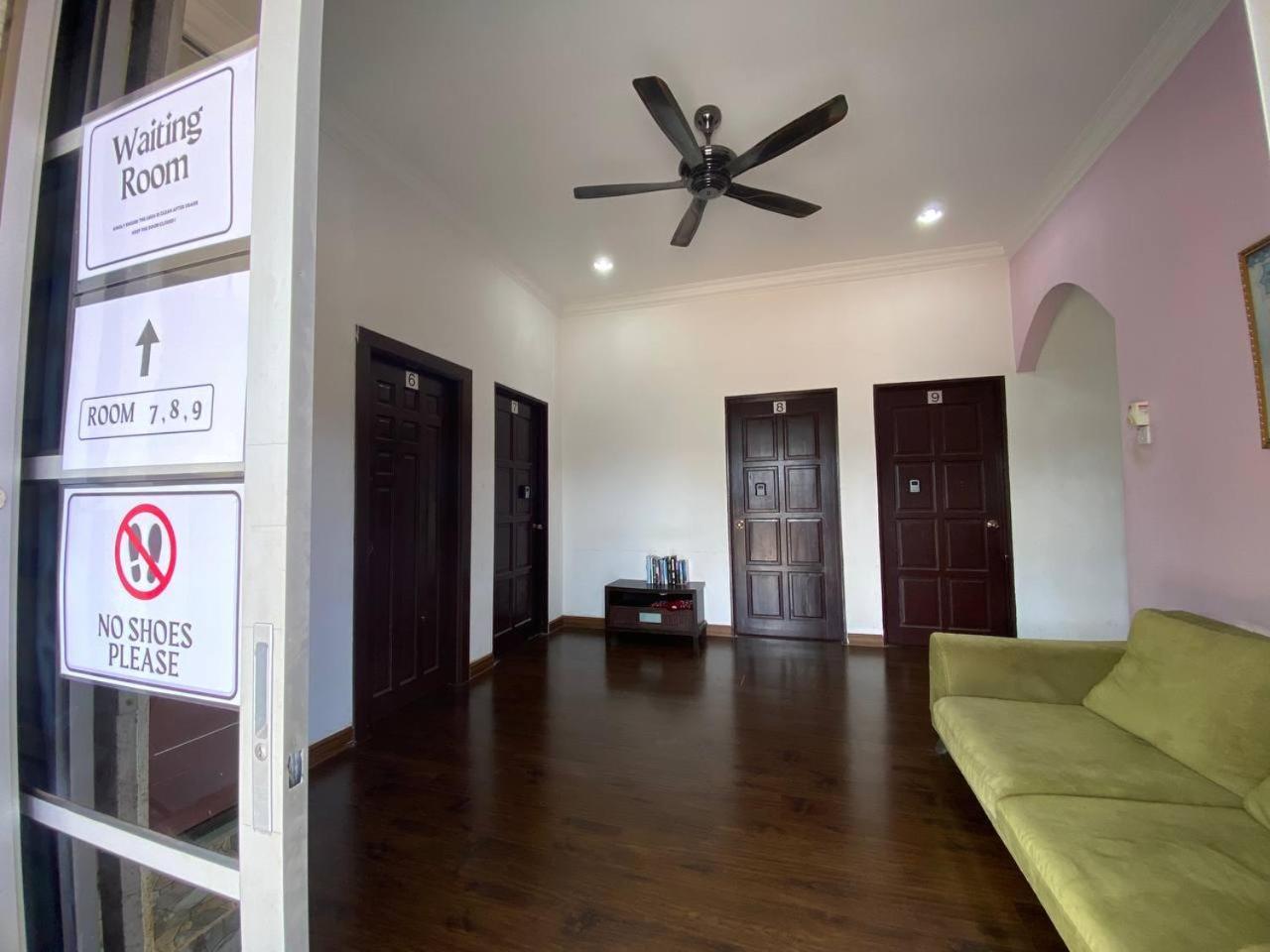 Besut Guesthouse Kampung Kuala Besut Exterior foto